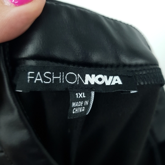 Fashion Nova Women's‎ 1XL Faux Leather Stretchy Fleece Lined Leggings Clubbing - Picture 5 of 8